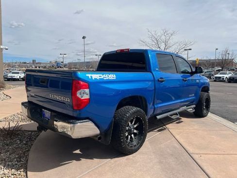 Used 2018 Toyota Tundra SR5 w/ TRD Off Road Package AWD/4WD image 9