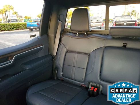 Used 2022 Chevrolet Silverado 1500 High Country w/ High Country Premium Package image 13