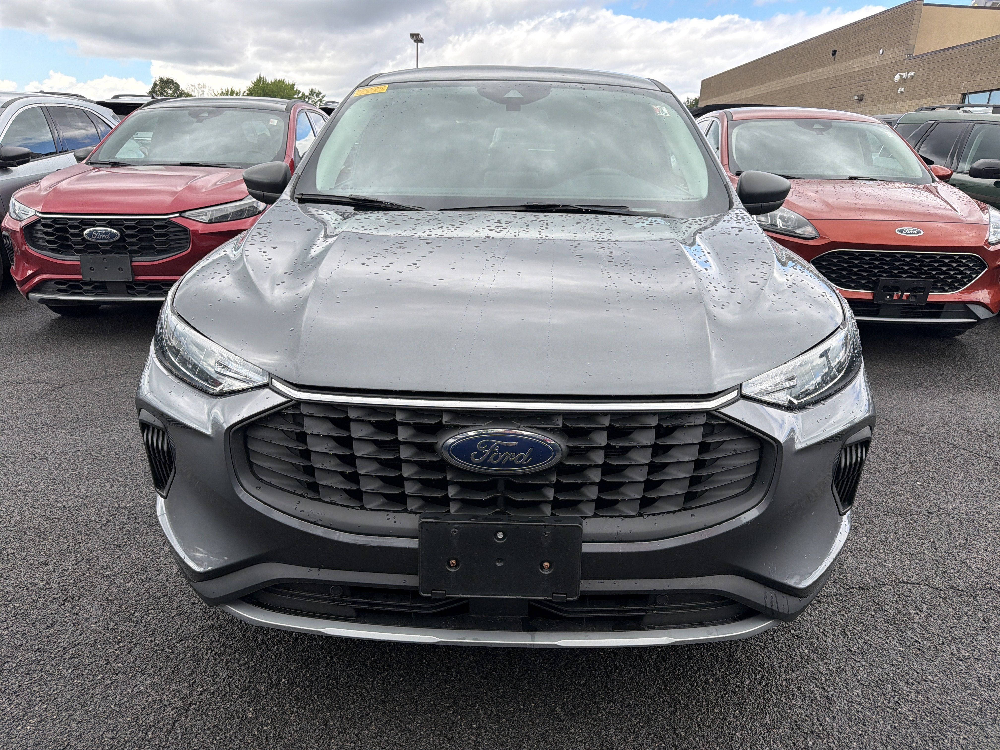 Used 2023 Ford Escape Active AWD/4WD image 3