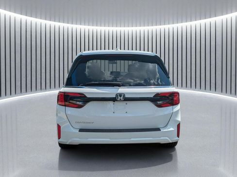 Certified 2026 Honda Odyssey EX-L image 6