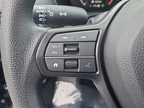 Used 2026 Honda HR-V LX image 19
