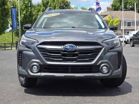 Used 2023 Subaru Outback Premium AWD/4WD image 15