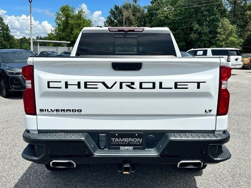 Used 2022 Chevrolet Silverado 1500 LT Trail Boss w/ LT Trail Boss Premium Package AWD/4WD image 3