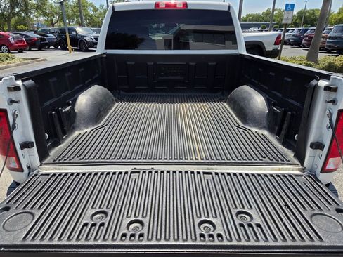 Certified 2022 RAM 1500 Classic SLT RWD image 9
