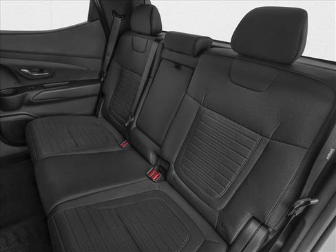 Used 2026 Hyundai Santa Cruz SE FWD image 9