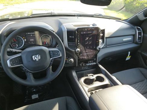 New 2026 RAM 1500 4x4 Crew Cab image 16