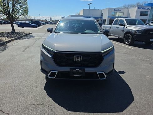 Used 2024 Honda CR-V Sport Touring image 2