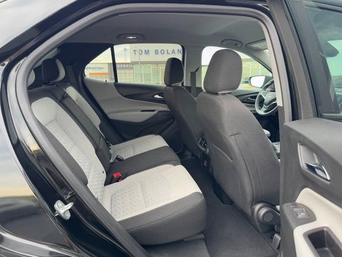 Used 2022 Chevrolet Equinox LS w/ LS Convenience Package AWD/4WD image 10