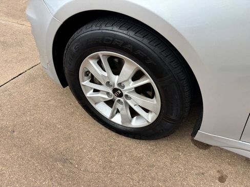 Used 2018 Kia Optima LX FWD image 19