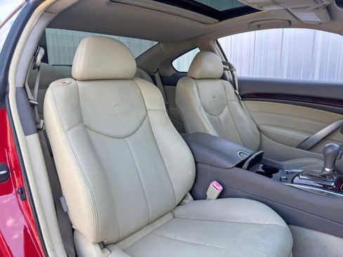 Used 2011 INFINITI G37 Journey w/ Premium Pkg image 36
