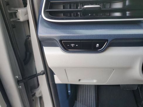 Certified 2025 Kia Carnival SX image 26