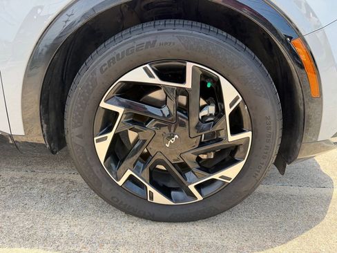 Used 2023 Kia Sportage SX FWD image 11