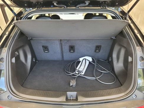 Used 2023 Chevrolet Bolt EUV Premier w/ Sun & Sound Package FWD image 33