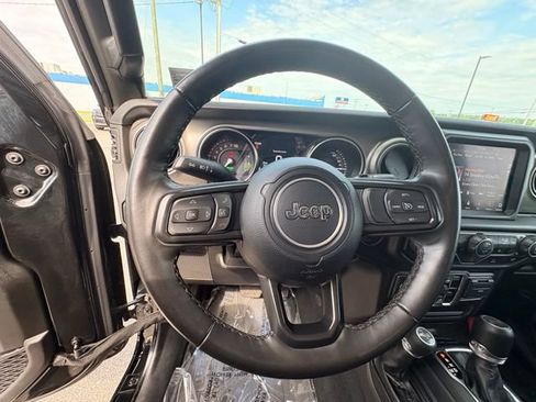 Used 2023 Jeep Wrangler Unlimited w/ Dual Top Group AWD/4WD image 22