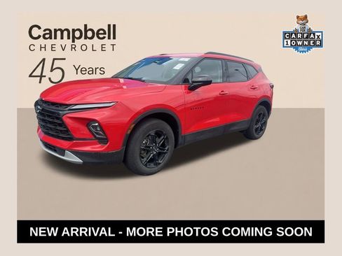 Used 2024 Chevrolet Blazer LT w/ Convenience Package FWD image 1
