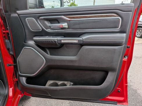 Used 2019 RAM 1500 Laramie AWD/4WD image 36