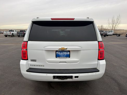 Used 2019 Chevrolet Suburban LT image 6