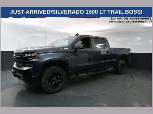 Used 2021 Chevrolet Silverado 1500 LT Trail Boss w/ Convenience Package II AWD/4WD image 1