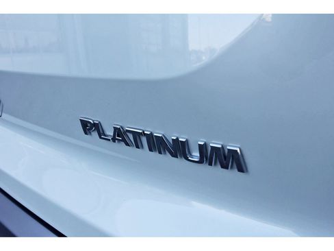 Used 2023 Nissan Pathfinder Platinum w/ Cargo Package image 10