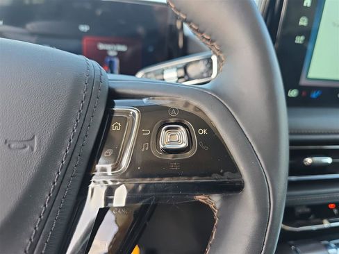 New 2025 Lincoln Aviator 2WD w/ Equipment Group 101A image 24