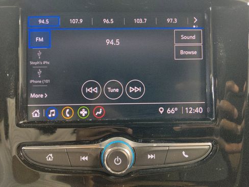 Used 2021 Chevrolet Traverse LS FWD image 25