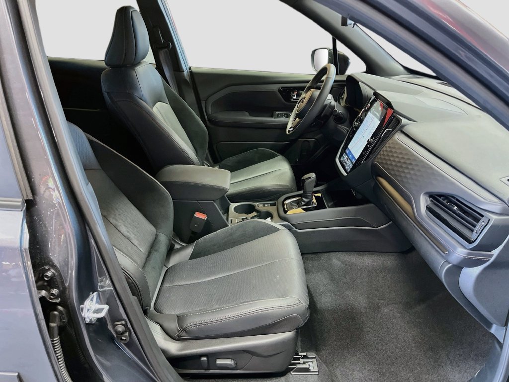 Used 2025 Subaru Forester Touring AWD/4WD image 30