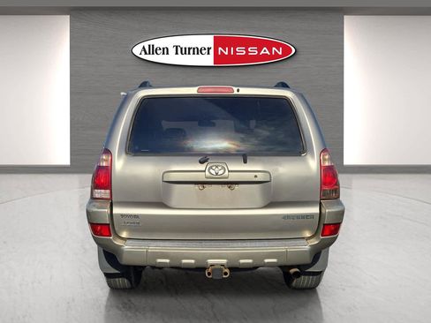 Used 2004 Toyota 4Runner SR5 image 7