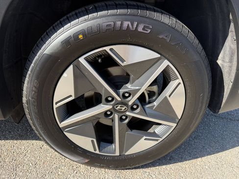 Used 2025 Hyundai Tucson SEL FWD image 31