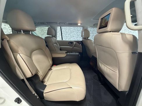 Used 2019 Nissan Armada Platinum w/ Captain's Chairs Package RWD image 10