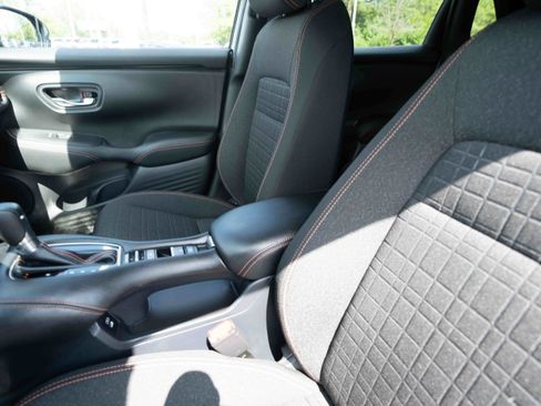 Used 2024 Honda HR-V Sport image 10