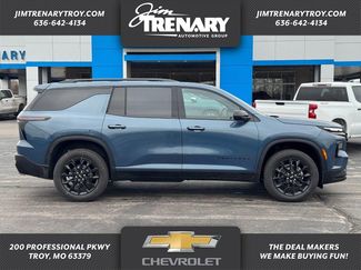 New 2026 Chevrolet Traverse LT w/ Midnight/Sport Edition video 1