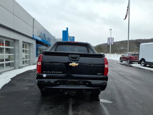 Used 2010 Chevrolet Avalanche LT w/ Luxury Package image 5