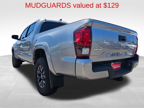 Used 2020 Toyota Tacoma SR5 w/ Technology Package AWD/4WD image 8