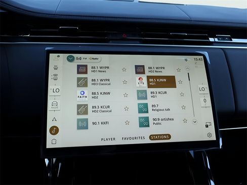 New 2025 Land Rover Range Rover Sport Dynamic SE image 17