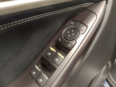 Used 2020 Ford Explorer Limited image 27