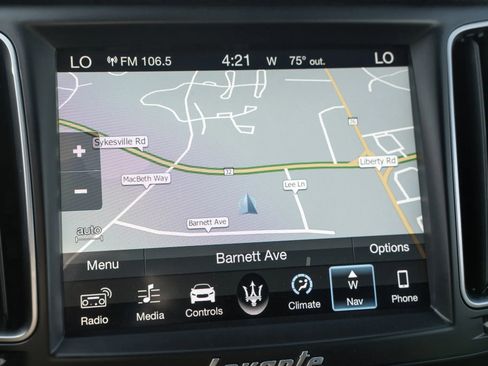 Used 2018 Maserati Levante Sport Utility 4D image 23