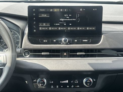 Used 2025 Mitsubishi Outlander SE FWD image 25