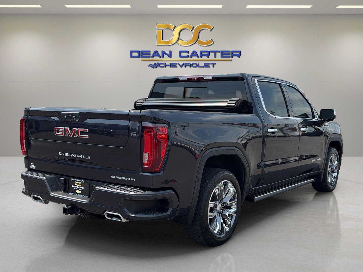 Certified 2023 GMC Sierra 1500 Denali w/ Denali Reserve Package AWD/4WD image 5