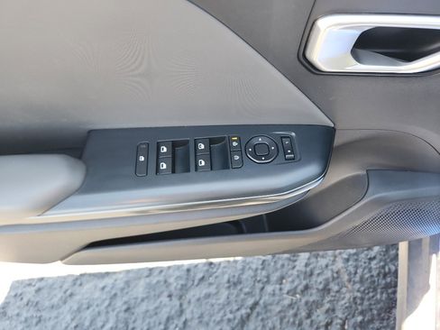 Used 2025 Kia K4 FWD image 16