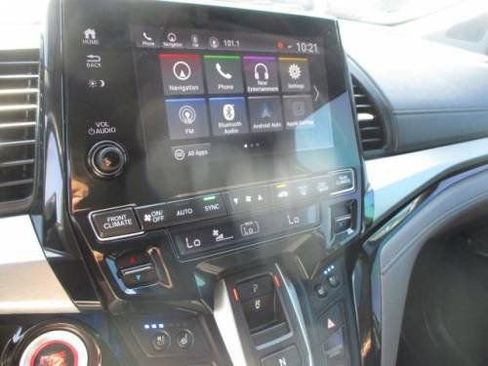 Used 2018 Honda Odyssey Elite image 9