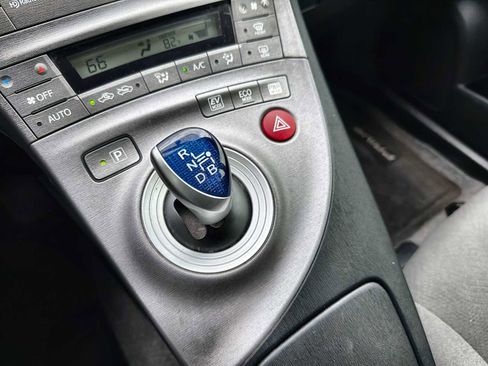 Used 2014 Toyota Prius Three FWD image 19