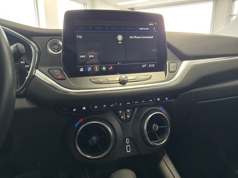 Used 2025 Chevrolet Blazer LT image 29