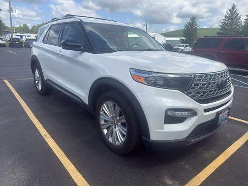 Used 2020 Ford Explorer Limited w/ Class III Trailer Tow Package AWD/4WD image 4