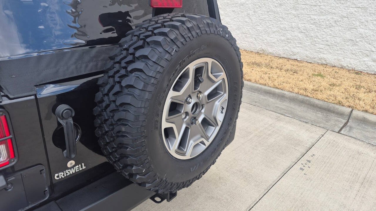 Used 2009 Jeep Wrangler X w/ Black Appearance Group AWD/4WD image 21