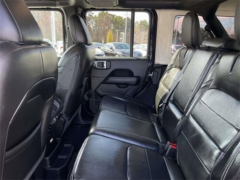 Used 2023 Jeep Wrangler Unlimited Sahara image 25