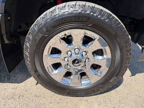 Used 2017 Ford F350 Lariat AWD/4WD image 31