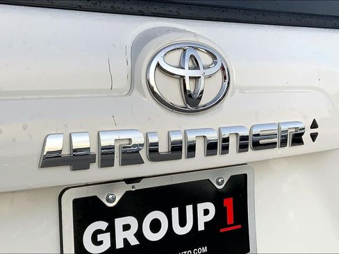 Used 2024 Toyota 4Runner TRD Sport AWD/4WD image 30