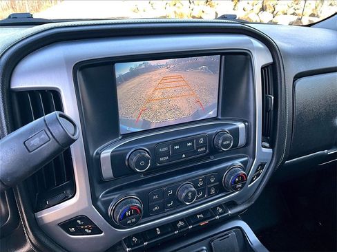 Used 2016 GMC Sierra 1500 SLT w/ SLT Premium Package image 17