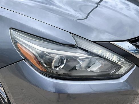Used 2017 Nissan Altima 2.5 SL w/ 2.5 Technology Package FWD image 27