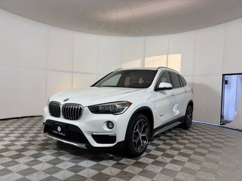 Used 2018 BMW X1 xDrive28i image 3